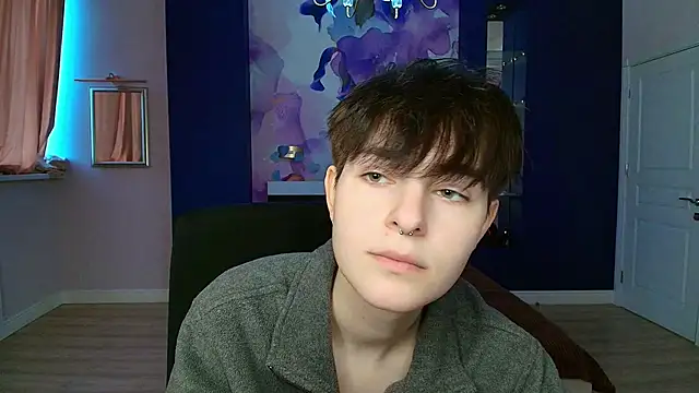 Snapshot of EmiliaYours chatting on 01-07-25, 12:41 EmiliaYours online show from 01-07-25, 12:41