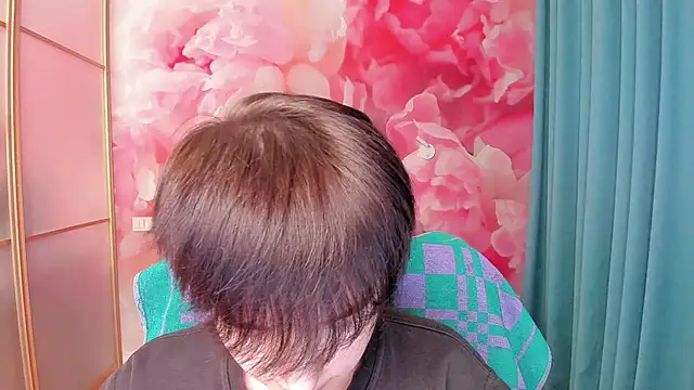 Snapshot of EmiliaYours chatting on 01-24-25, 05:11 EmiliaYours online show from 01-24-25, 05:11