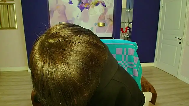 Snapshot of EmiliaYours chatting on 02-15-25, 05:17 EmiliaYours online show from 02-15-25, 05:17