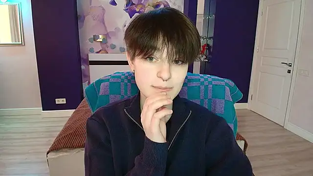 Snapshot of EmiliaYours chatting on 02-16-25, 01:16 EmiliaYours online show from 02-16-25, 01:16