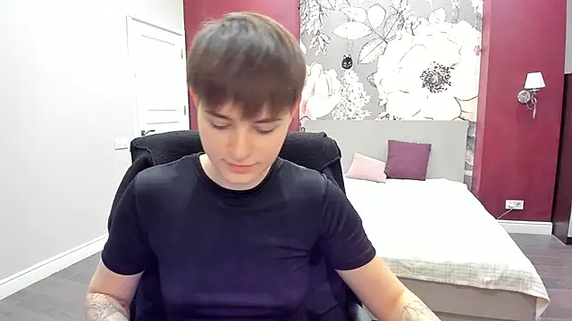 EmiliaYours online show from 02-10-26, 03:27