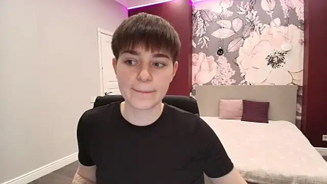 EmiliaYours online show from 03-16-26, 03:38