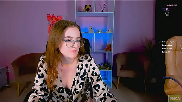 luna berryy online show from 12-04-24, 01:36