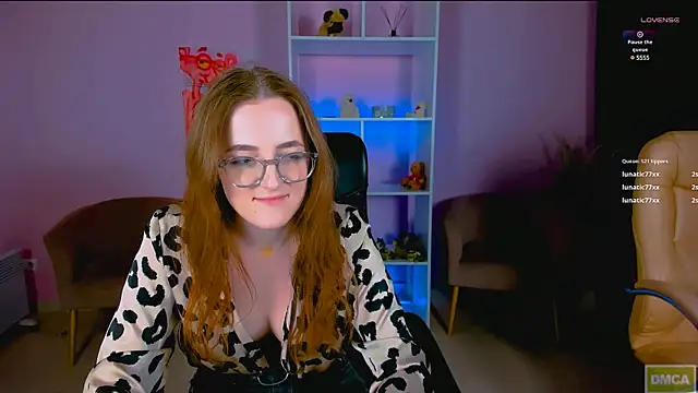 luna berryy online show from 12-04-24, 04:43