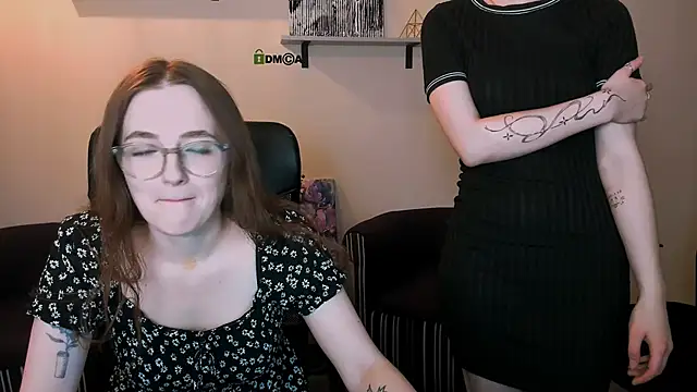 luna berryy online show from 12-06-24, 11:14