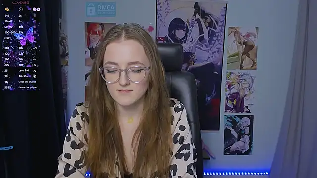 luna berryy online show from 12-21-24, 10:51