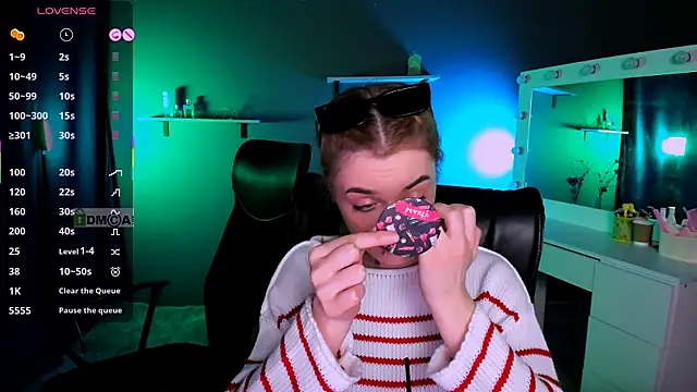 luna berryy online show from 03-02-25, 03:13