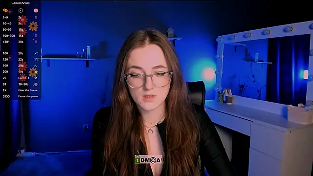 luna berryy online show from 03-14-25, 09:32