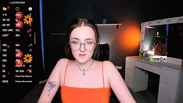 luna berryy online show from 03-22-25, 05:49