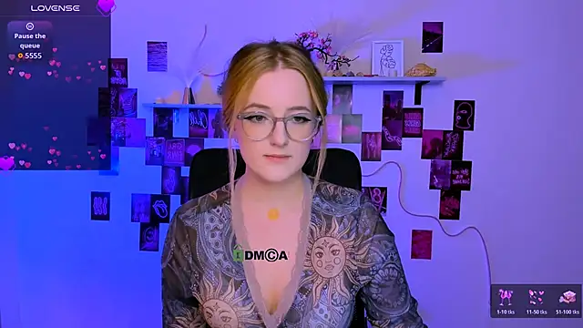 Snapshot of luna_berryy chatting on 02-25-26, 09:35 luna berryy online show from 02-25-26, 09:35