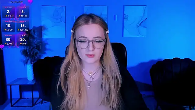 Snapshot of luna_berryy chatting on 03-14-26, 08:25 luna berryy online show from 03-14-26, 08:25