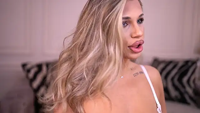 Candy Ivy online show from 01-31-25, 07:18