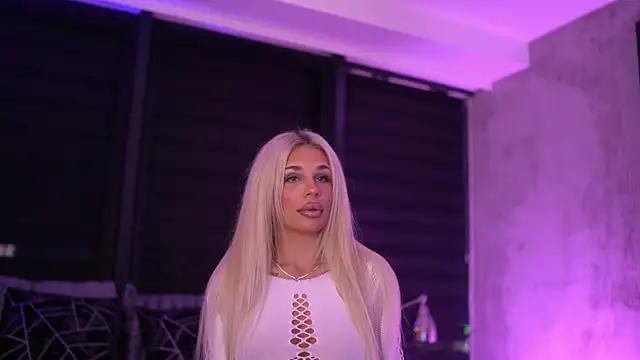 Candy Ivy online show from 09-19-25, 05:24