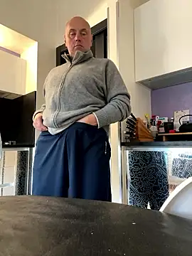 Snapshot of pantomax chatting on 12-02-24, 02:08 pantomax online show from 12-02-24, 02:08