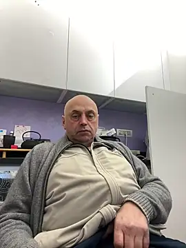 Snapshot of pantomax chatting on 12-06-24, 11:54 pantomax online show from 12-06-24, 11:54