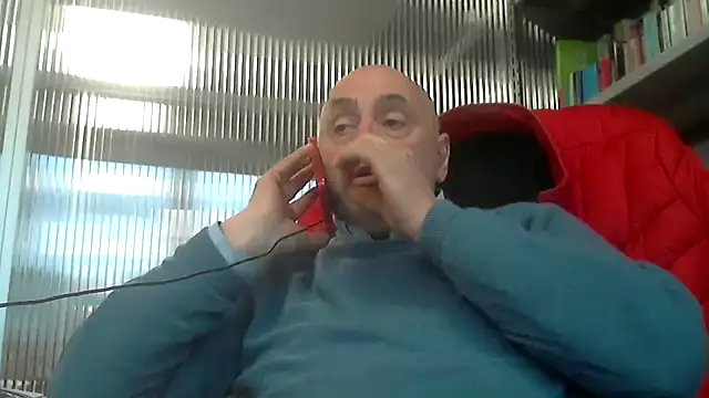 Snapshot of pantomax chatting on 12-31-24, 09:42 pantomax online show from 12-31-24, 09:42