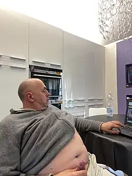 Snapshot of pantomax chatting on 01-28-25, 02:42 pantomax online show from 01-28-25, 02:42