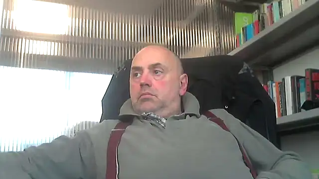 Snapshot of pantomax chatting on 02-07-25, 12:39 pantomax online show from 02-07-25, 12:39