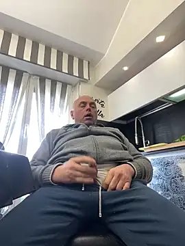 Snapshot of pantomax chatting on 02-21-25, 02:16 pantomax online show from 02-21-25, 02:16