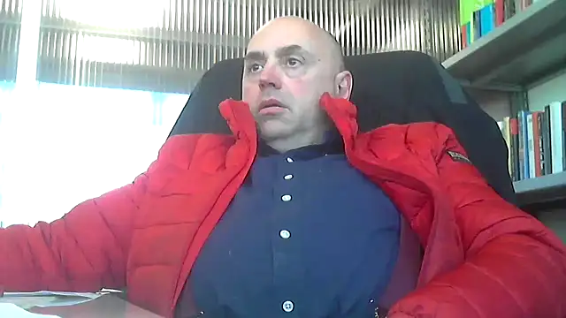 Snapshot of pantomax chatting on 02-27-25, 09:43 pantomax online show from 02-27-25, 09:43