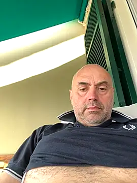 Snapshot of pantomax chatting on 09-10-25, 02:06 pantomax online show from 09-10-25, 02:06