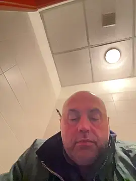 Snapshot of pantomax chatting on 10-02-25, 07:04 pantomax online show from 10-02-25, 07:04