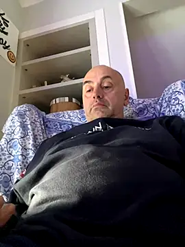 Snapshot of pantomax chatting on 10-10-25, 12:26 pantomax online show from 10-10-25, 12:26