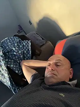 Snapshot of pantomax chatting on 10-12-25, 03:33 pantomax online show from 10-12-25, 03:33