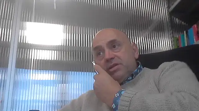 Snapshot of pantomax chatting on 11-02-25, 09:44 pantomax online show from 11-02-25, 09:44