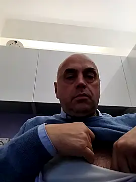 Snapshot of pantomax chatting on 11-10-25, 01:21 pantomax online show from 11-10-25, 01:21