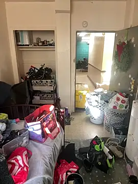 Snapshot of kelloggs202 chatting on 12-17-24, 08:32 kelloggs202 online show from 12-17-24, 08:32