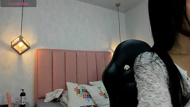 Snapshot of MAYROBERTSS chatting on 01-16-25, 12:20 MAYROBERTSS online show from 01-16-25, 12:20