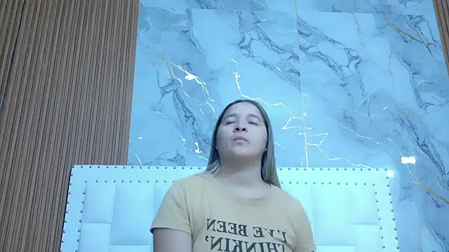 Snapshot of collegepawglovedaddy chatting on 01-18-26, 08:01 collegepawglovedaddy online show from 01-18-26, 08:01