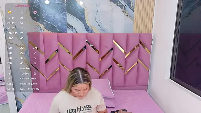 Snapshot of collegepawglovedaddy chatting on 03-11-26, 07:53 collegepawglovedaddy online show from 03-11-26, 07:53