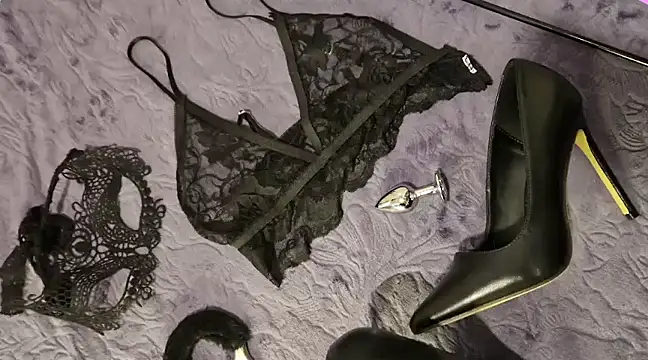 Snapshot of culbutemoi4 chatting on 03-17-25, 08:40 culbutemoi4 online show from 03-17-25, 08:40