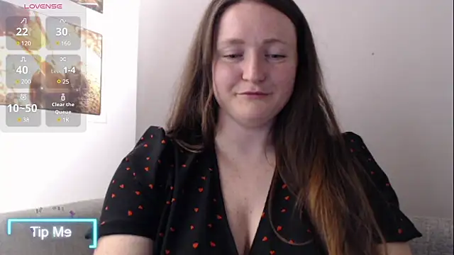 Snapshot of BustyBonnieUK chatting on 02-14-25, 07:23 BustyBonnieUK online show from 02-14-25, 07:23