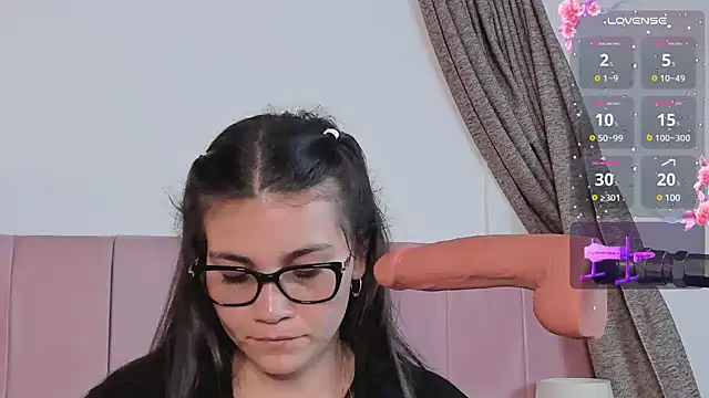 Snapshot of aurora_divine chatting on 03-22-25, 01:54 aurora divine online show from 03-22-25, 01:54