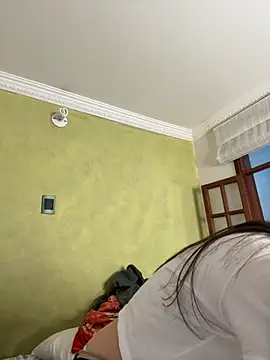 Snapshot of aurora_divine chatting on 09-17-25, 10:44 aurora divine online show from 09-17-25, 10:44