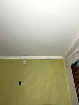 Snapshot of aurora_divine chatting on 09-18-25, 10:45 aurora divine online show from 09-18-25, 10:45