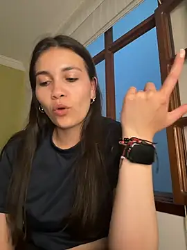 Snapshot of aurora_divine chatting on 09-19-25, 10:54 aurora divine online show from 09-19-25, 10:54