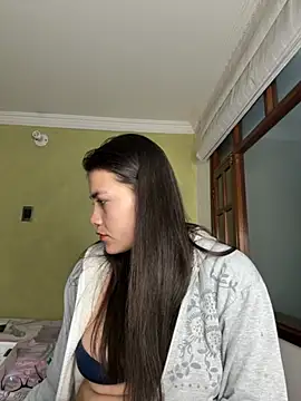 Snapshot of aurora_divine chatting on 09-30-25, 10:59 aurora divine online show from 09-30-25, 10:59