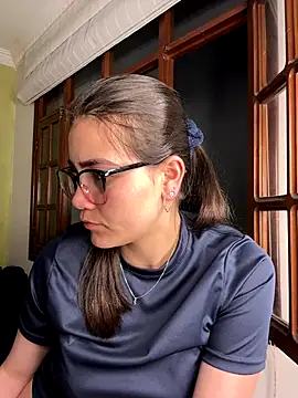 Snapshot of aurora_divine chatting on 10-09-25, 11:58 aurora divine online show from 10-09-25, 11:58