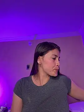 aurora divine online show from 02-09-26, 10:58