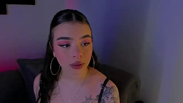 Snapshot of maddy_walker chatting on 12-29-24, 09:30 maddy walker online show from 12-29-24, 09:30