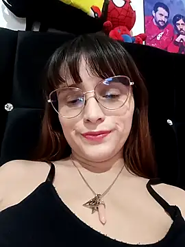 Lucyy-hess online show from 12-19-24, 12:13