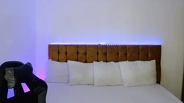 alexiaaross online show from 09-14-25, 06:07