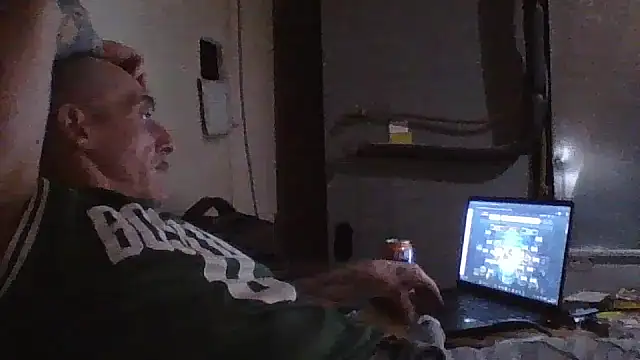 CandiedPompano online show from 10-27-25, 09:30