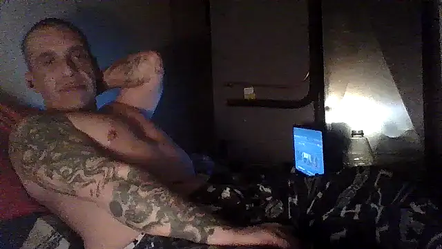 CandiedPompano online show from 11-09-25, 04:22