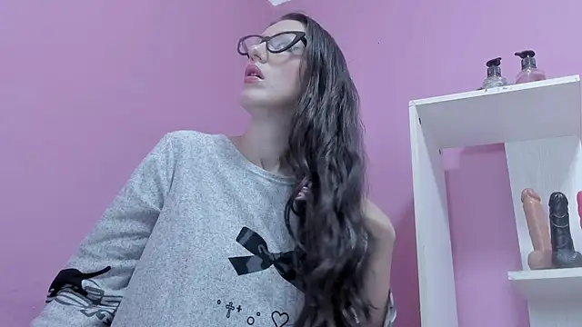 LolaBoobs online show from 11-17-25, 05:13