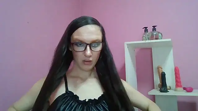Snapshot of LolaBoobs chatting on 05-14-26, 07:37 LolaBoobs online show from 05-14-26, 07:37